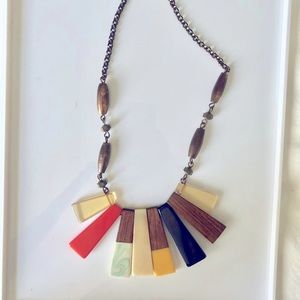 Statement necklace